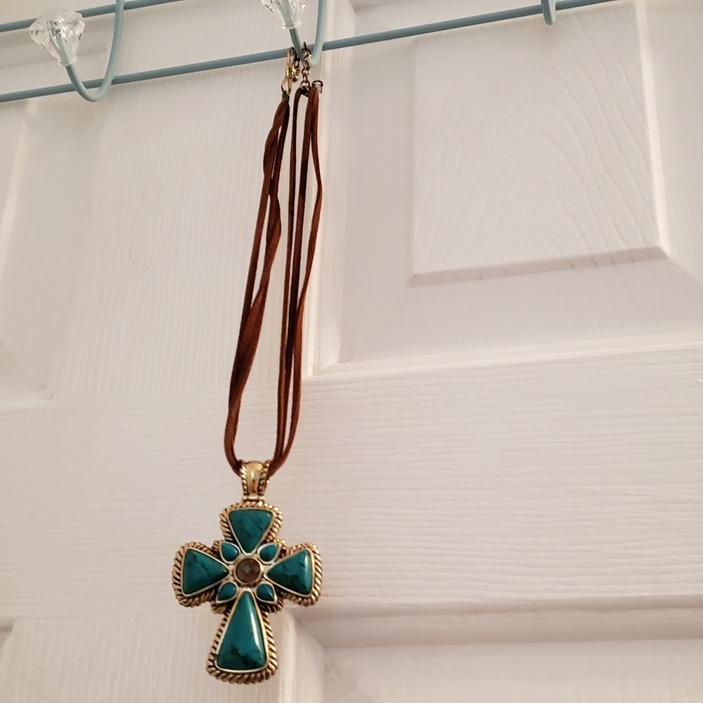 Turquoise Cross Pendant Necklace With Smoke Onex